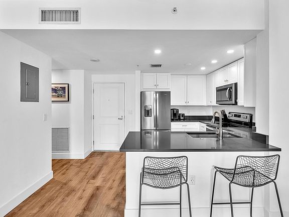4th image of 1250 S Miami Avenue #2008