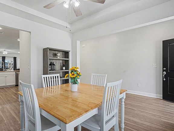 5th image of 780 Harrison Mill St.