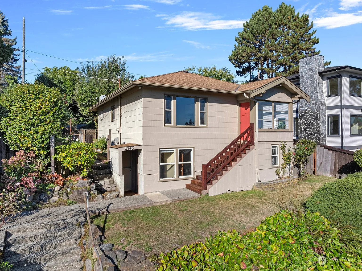 4145 38th Avenue SW photo 1