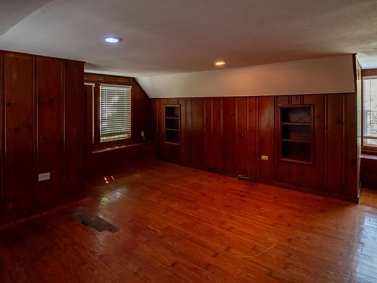 2606 Pine Ave — Photo 28