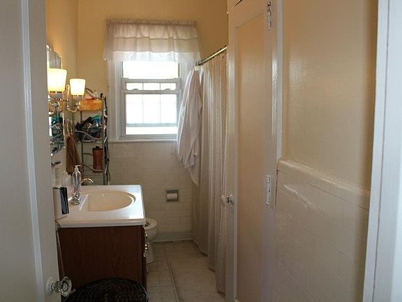 upstairs bathroom