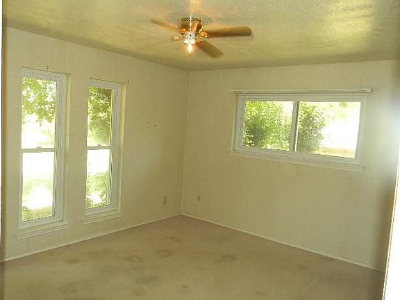 3rd image of 1314 San Antone Ln