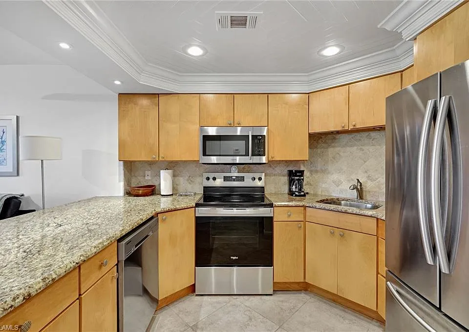 5 Bluebill Ave #505/605