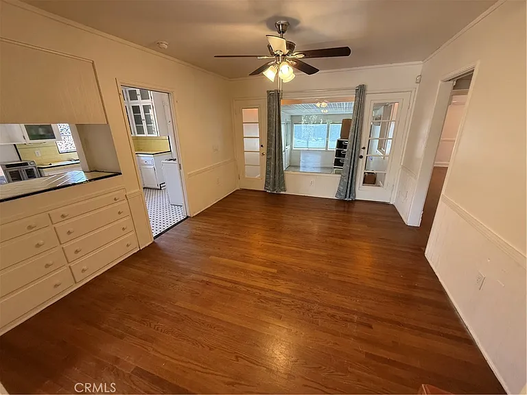 929 E Grand Blvd — Photo 6