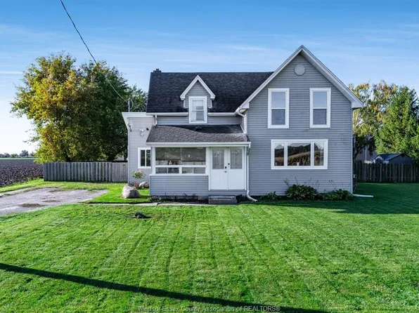 691 Road 4 W, Kingsville, ON N9Y 2E5