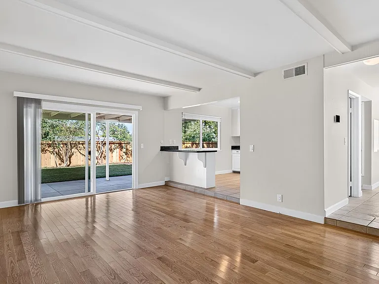 611 Rock Oak Rd — Photo 20