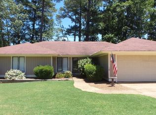 6738 Springlake Dr, Columbus, GA 31909