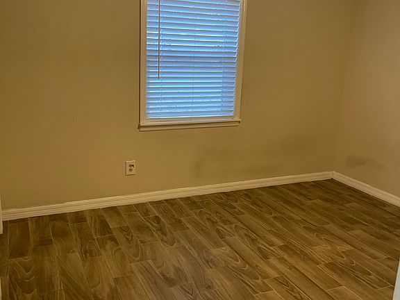 2nd image of 7806 Toledo St