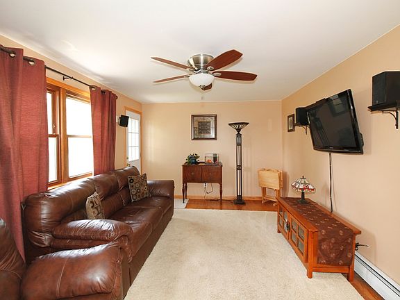 4th image of 66 Willow Green Dr