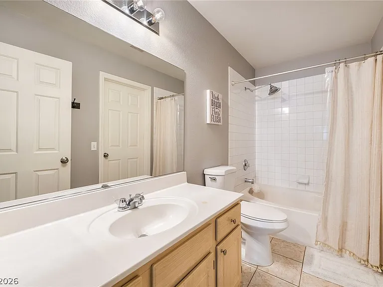 1626 Hennepin Dr — Photo 24