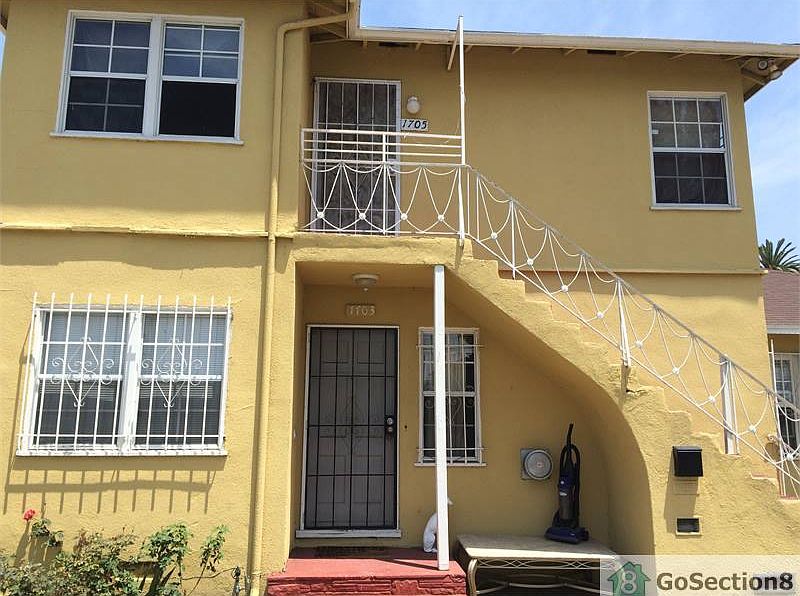 2nd image of 1705 W 62nd St
