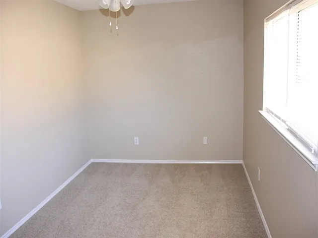 3352 Chapel Wood Ct — Photo 8