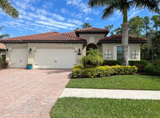 1553 Mockingbird Dr, Naples, FL 34120