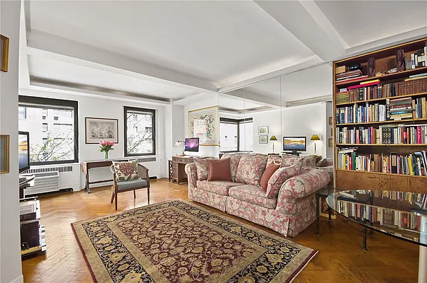 Sold by William Raveis Real Estate | media 5