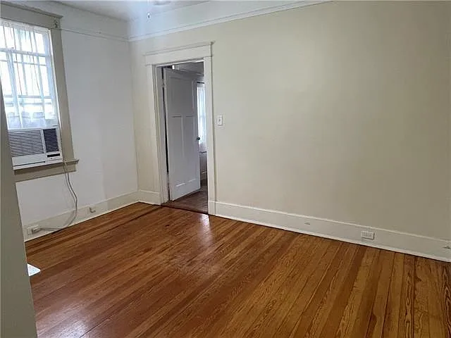 2320 Coliseum St #3 — Photo 6