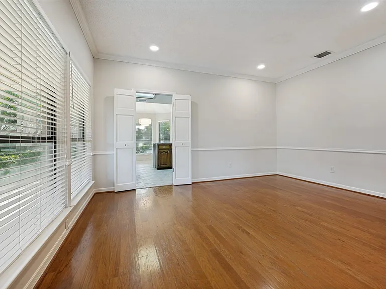 4043 Morman Ln — Photo 10