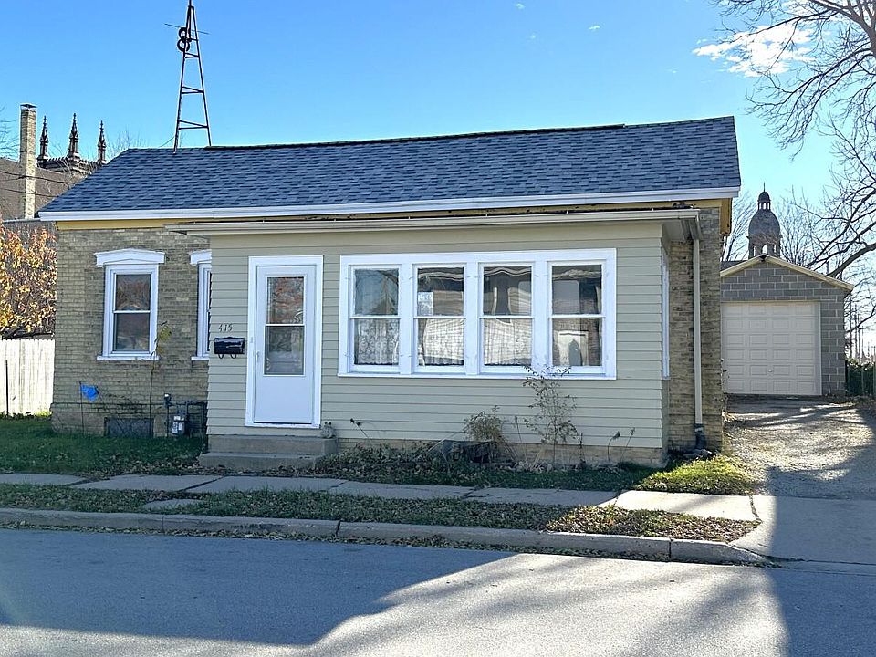 1st image of 415 East Division STREET