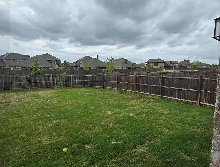 1105 Goldenrod Dr — Photo 15