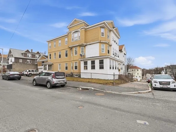 61 Cohasset St, Worcester, MA 01604