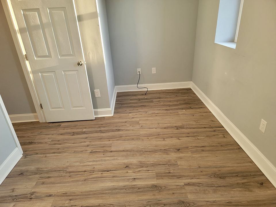 1st image of 2507 N Front St #B