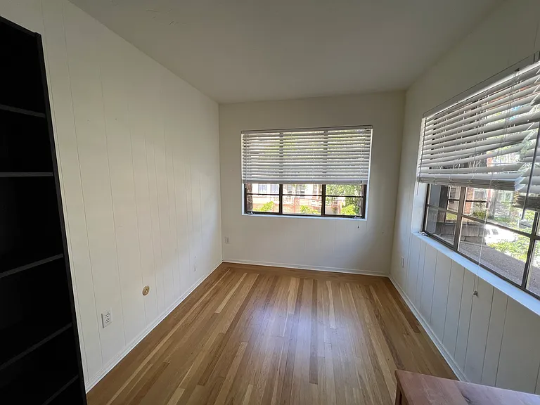 2344 Hilgard Ave — Photo 8