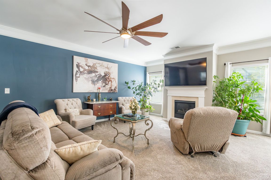 next background image