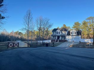 688 Pinevalley Ln, Sanford, NC 27332