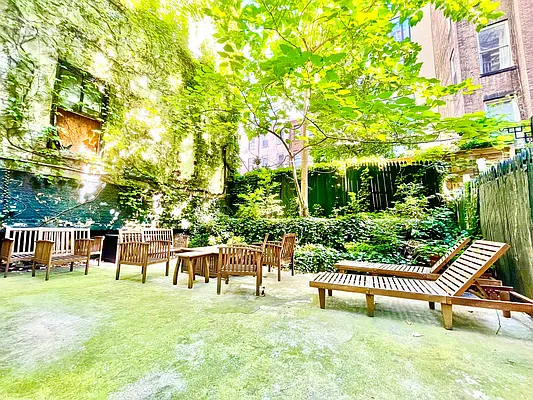 Rented by Century 21 Premier  | media 2