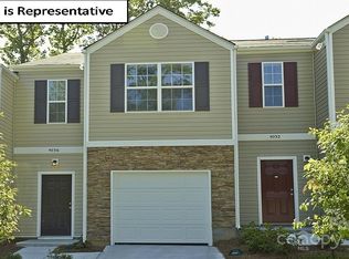 9024 Lowfalls Ln, Charlotte, NC 28216