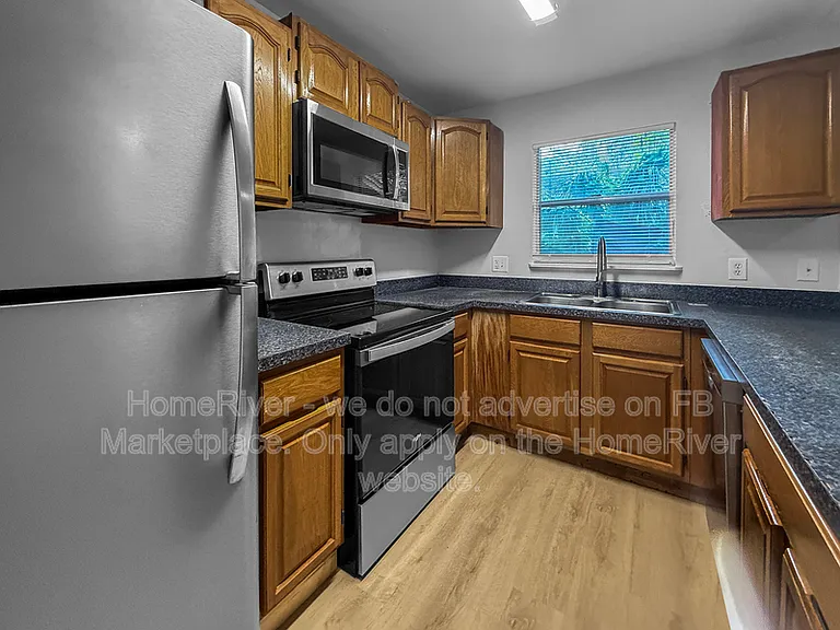 1111 W 2nd St — Photo 7