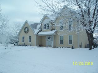 317 Laverne St, Elburn, IL 60119