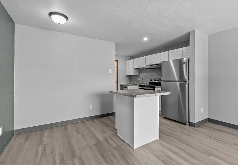 1534 Moraine Ter #2 — Photo 5