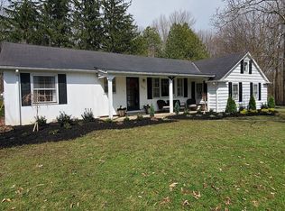 13310 Main Market Rd, Burton, OH 44021