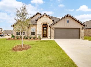148 Trail Dr, Waxahachie, TX 75165