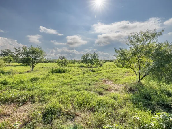 1 C County Rd #491, Gonzales, TX 78629