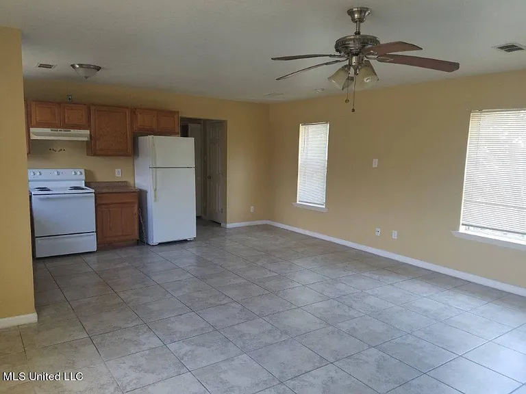 265 Crawford St — Photo 3