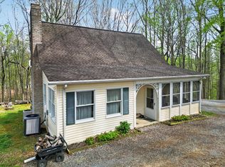 12034 Waterhouse Ln, Meadowview, VA 24361