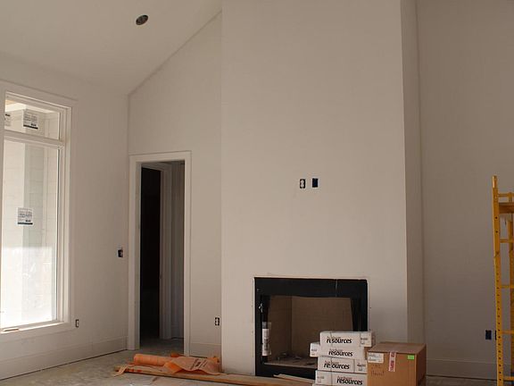 5th image of 202 Harvest Creek Ln