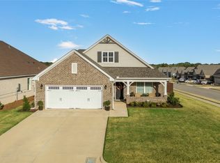 425 Crushing Hts, Pike Road, AL 36064