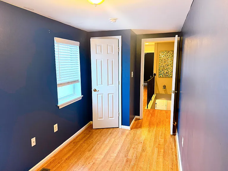 2503 Eastern Ave — Photo 15