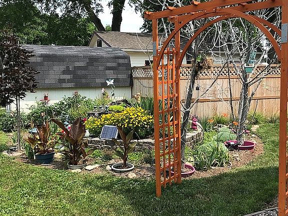 2nd image of 20228 W Clark Ave