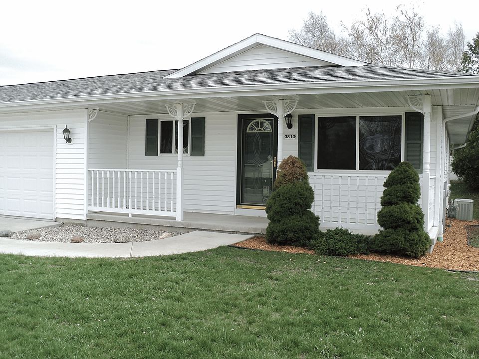3813 Mackert St.