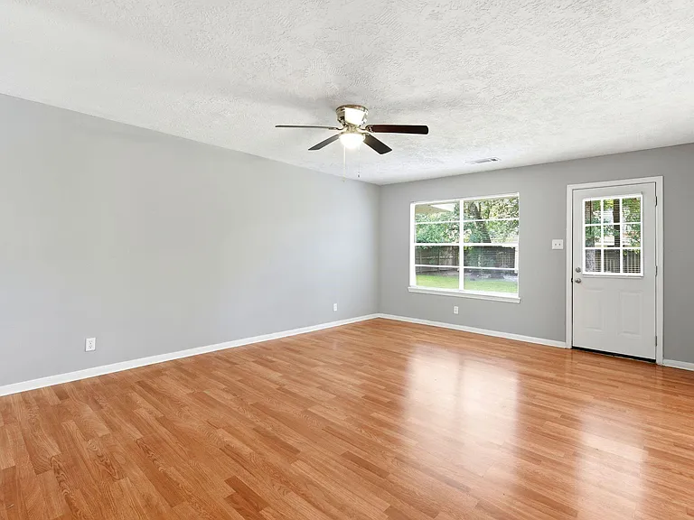 7902 Lichen Ln — Photo 12