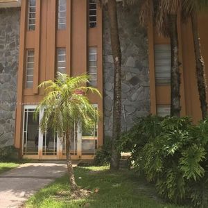 1280 W 54th St APT 316B, Hialeah, FL, 33012