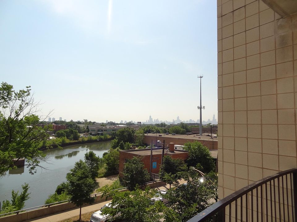 1st image of 2609 W Belmont Ave Unit 204E
