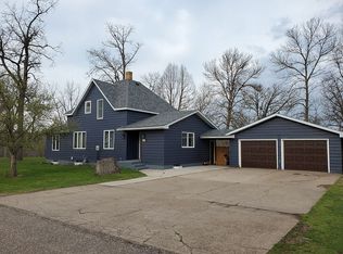 707 Oak St, Colfax, WI 54730
