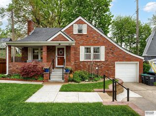 1615 N 52nd St, Omaha, NE 68104