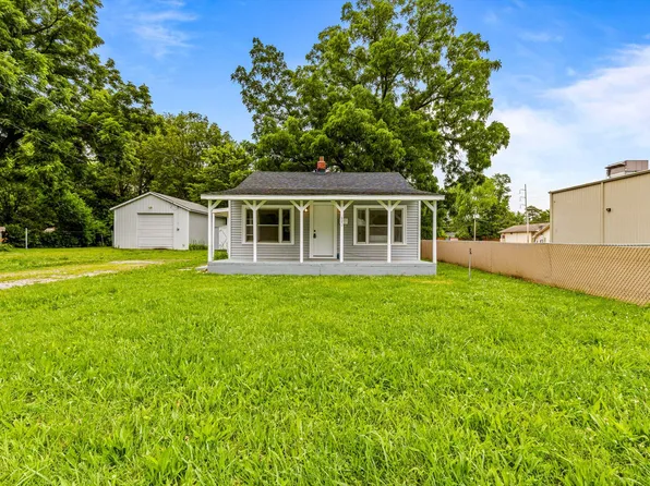 1024 N Fulbright Avenue, Springfield, MO 65802