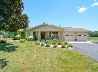 2915 Lee Marie Dr, Adrian, MI 49221