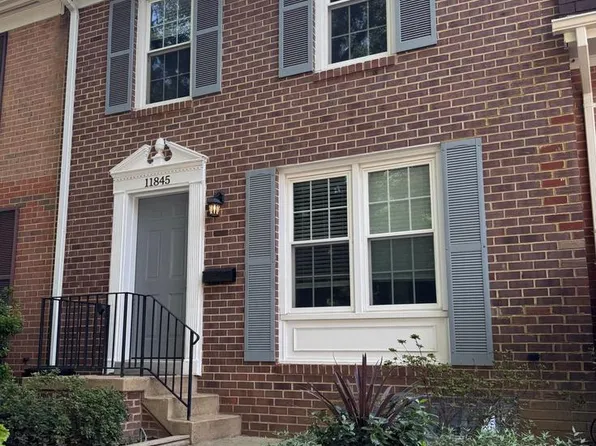 11845 Dunlop Ct, Reston, VA 20191